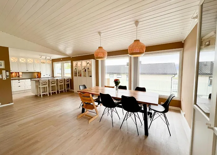 Reindeer Villa *